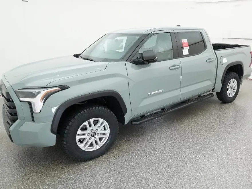 2026 Toyota Tundra SR5 CrewMax photo 1