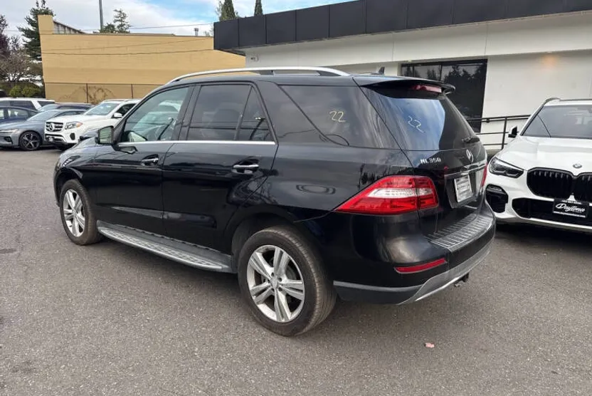 2013 Mercedes Benz ML 350 photo 1
