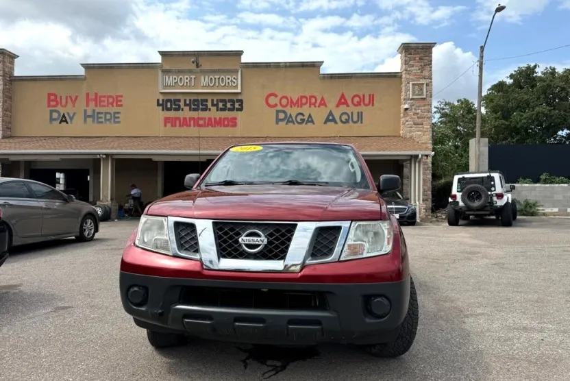 2015 Nissan Frontier SV King Cab photo 1