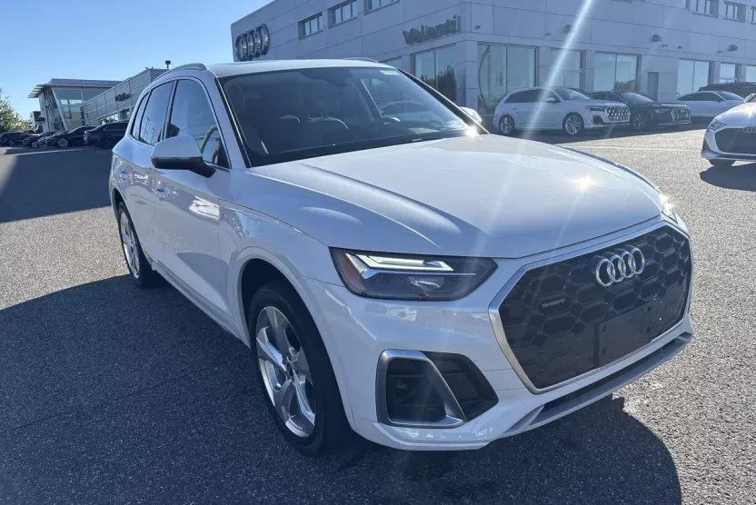 2022 Audi Q5 S line Premium Plus photo 1