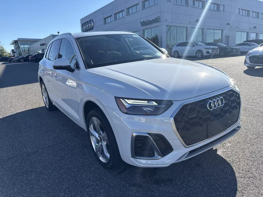 2022 Audi Q5 S line Premium Plus photo 1