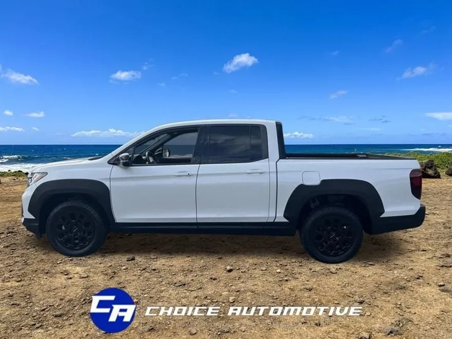 2022 Honda Ridgeline Black Edition photo 1