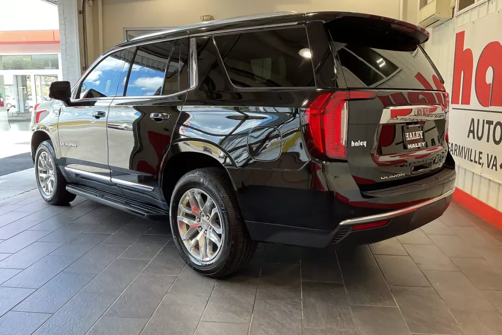 2022 Gmc Yukon SLT photo 1