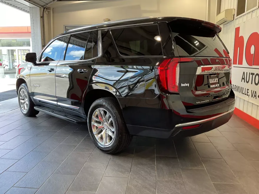 2022 Gmc Yukon SLT photo 1