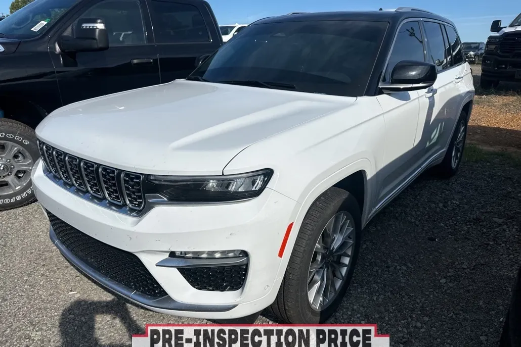 2023 Jeep Grand Cherokee Summit photo 1