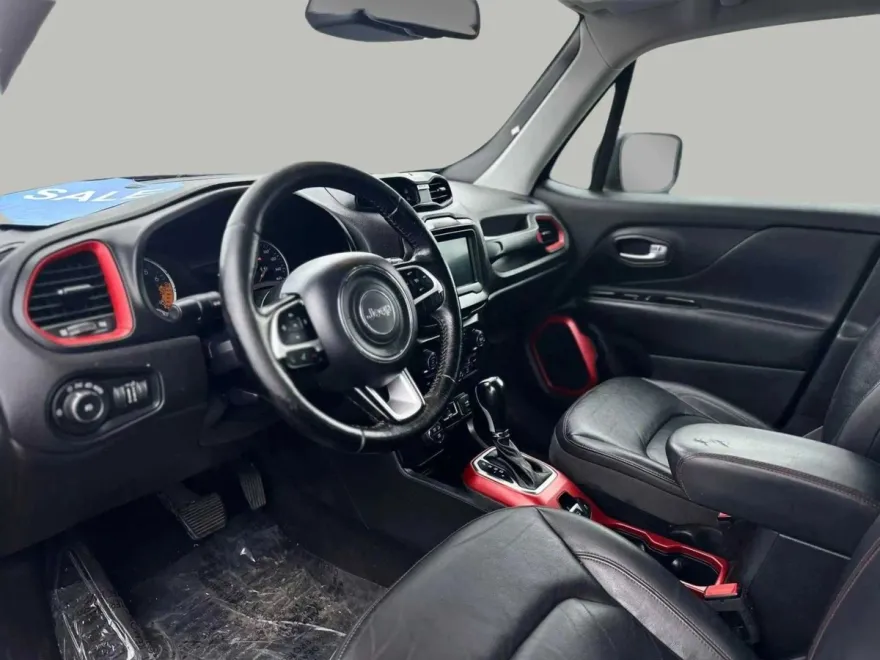 2018 Jeep Renegade Trailhawk Sport photo 1