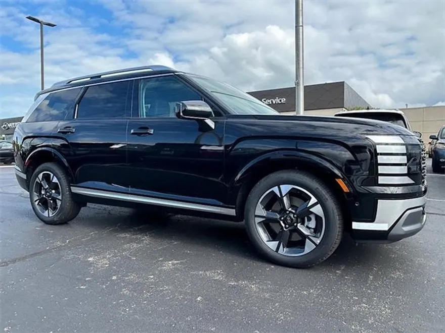 2026 Hyundai Palisade Limited photo 1