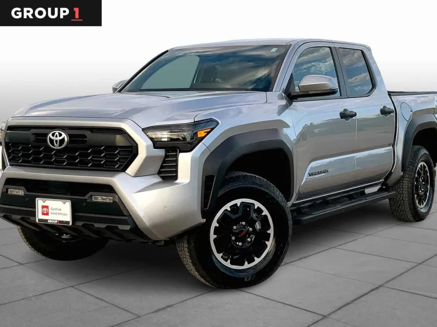 2025 Toyota Tacoma TRD Off-Road 4x4 Double Cab photo 1