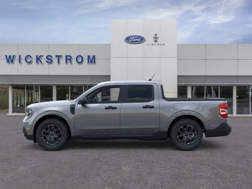 2025 Ford Maverick XLT photo 1