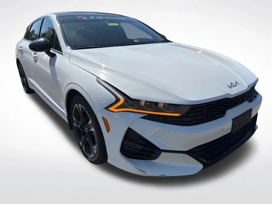 2023 Kia K5 GT-Line photo 1