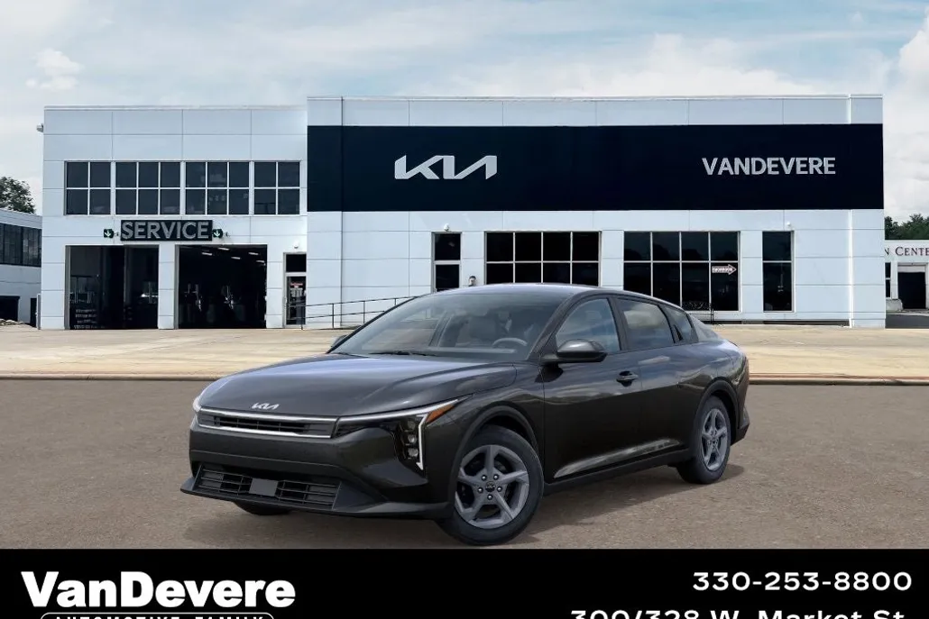 2025 Kia K4 LX photo 1