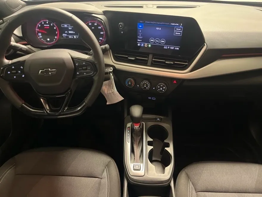 2025 Chevrolet Trax photo 1