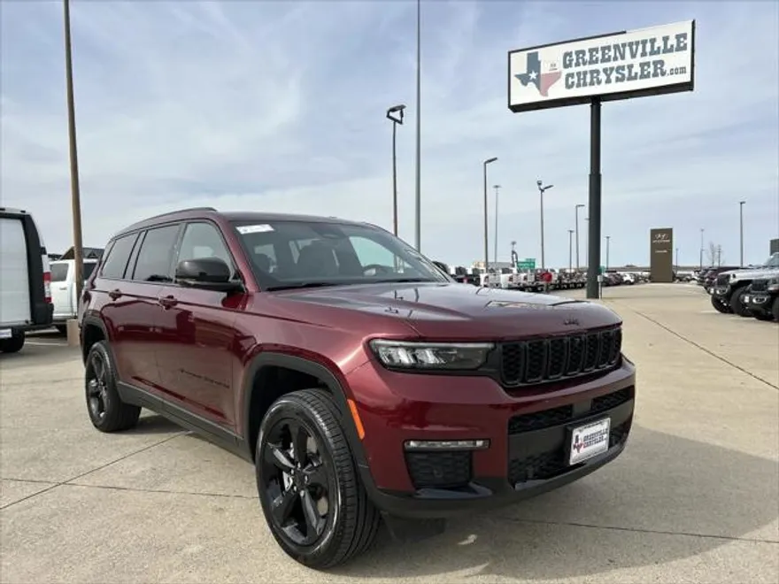 2025 Jeep Grand Cherokee L photo 1