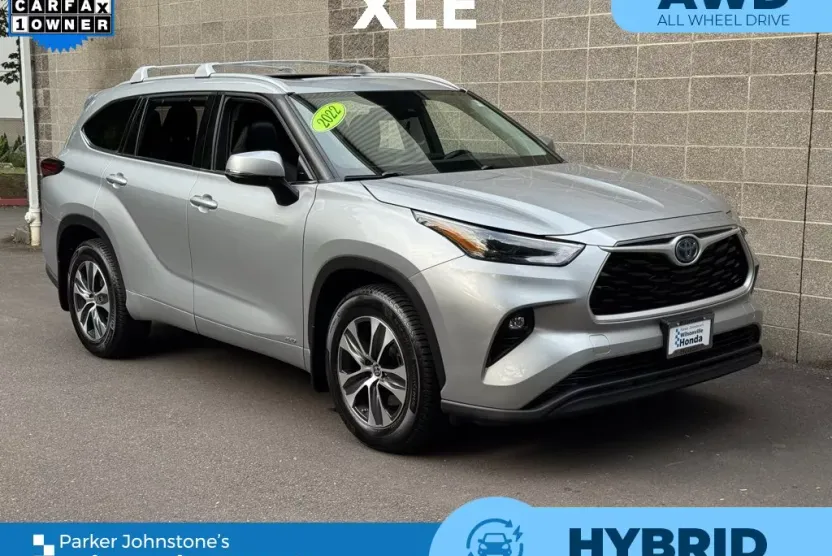 2022 Toyota Highlander XLE photo 1