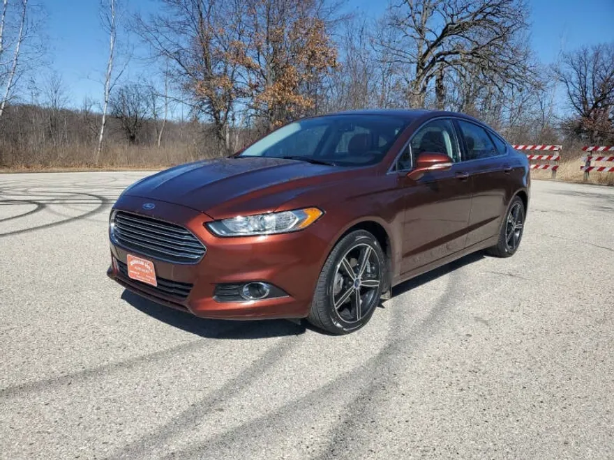 2015 Ford Fusion SE photo 1