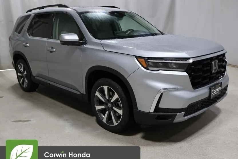 2025 Honda Pilot Elite photo 1