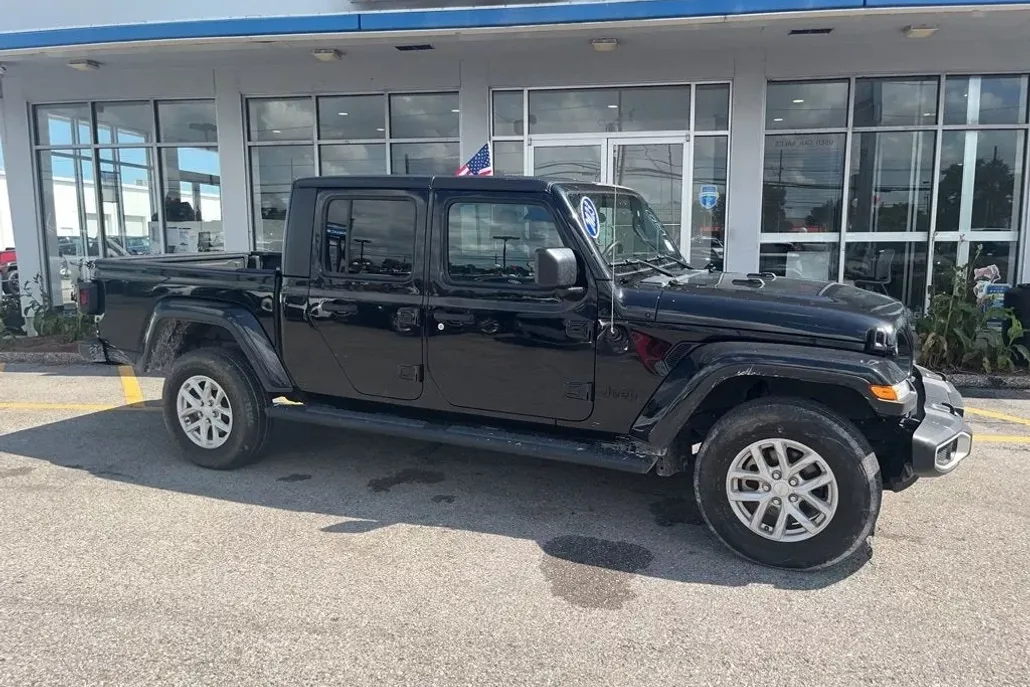 2023 Jeep Gladiator Sport S photo 1