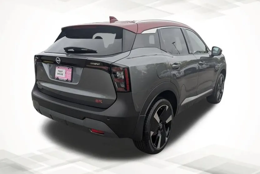 2025 Nissan Kicks SR photo 1