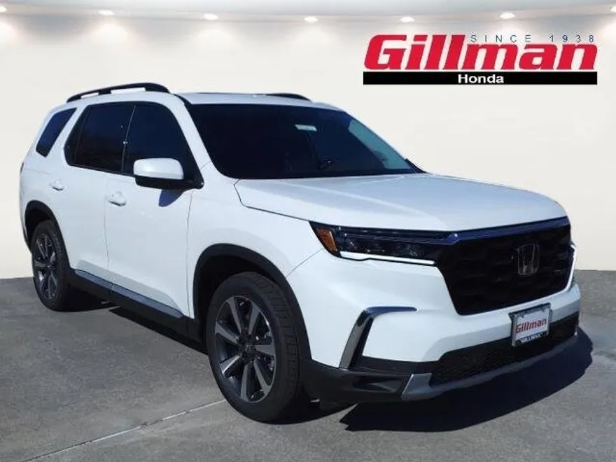 2025 Honda Pilot Touring photo 1