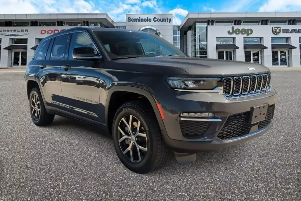 2025 Jeep Grand Cherokee Laredo X photo 1