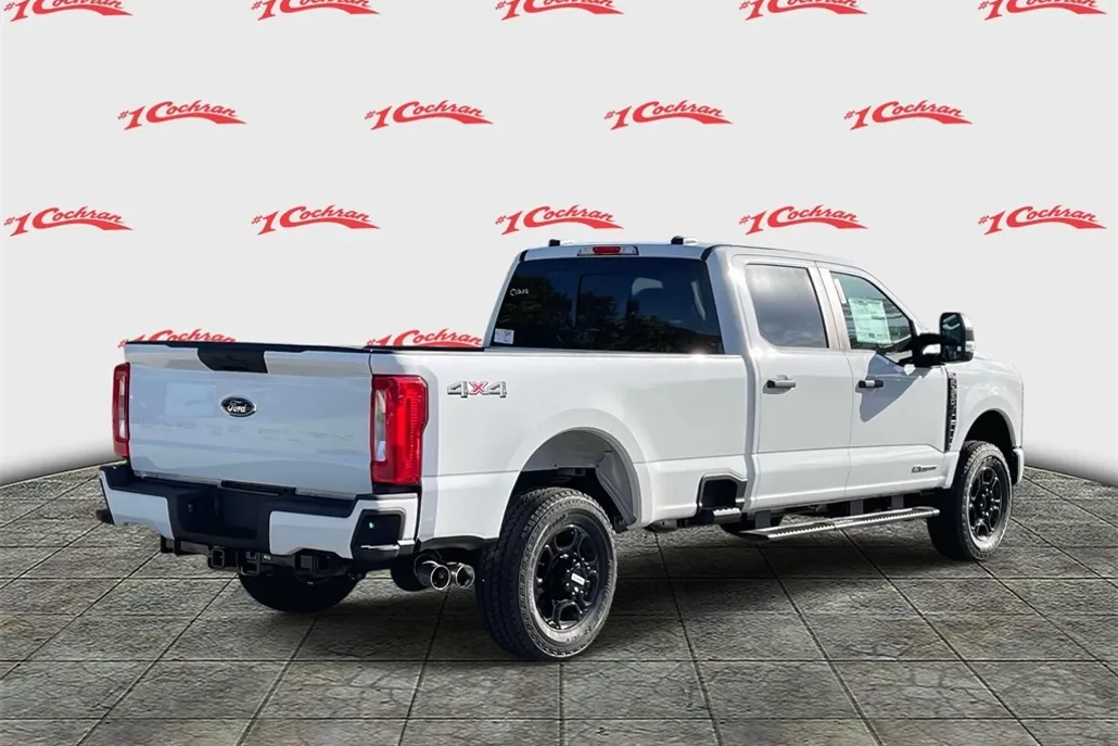 2026 Ford F-350 XL photo 1
