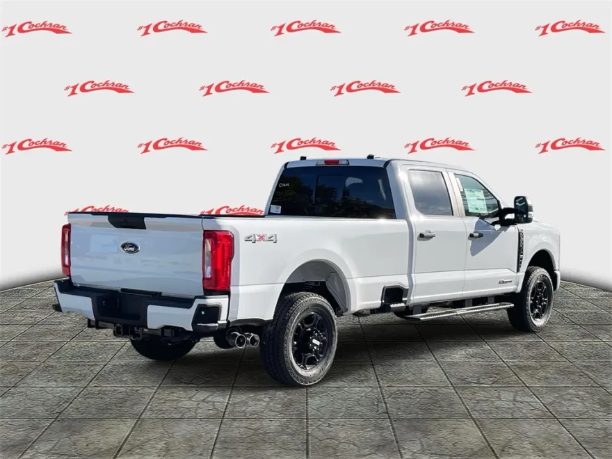 2026 Ford F-350 XL photo 1