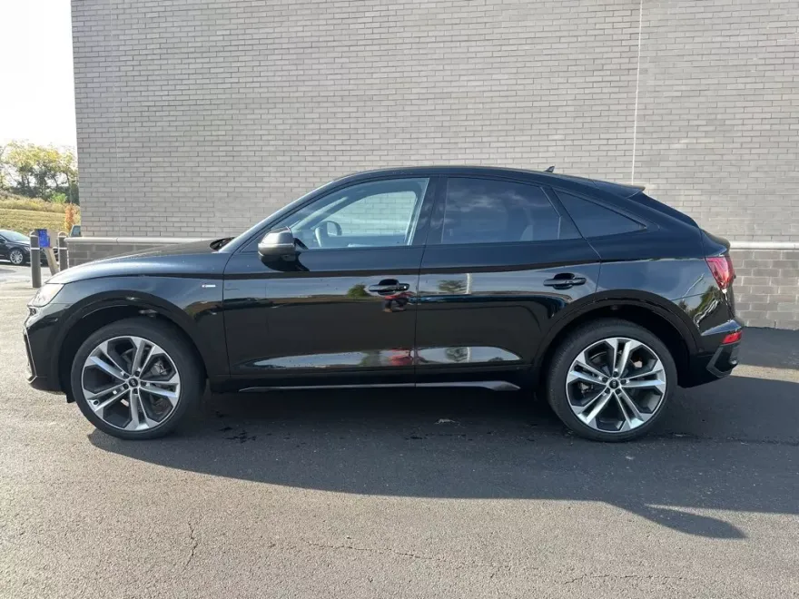 2023 Audi Q5 Sportback S line Prestige 45 TFSI Premium photo 1