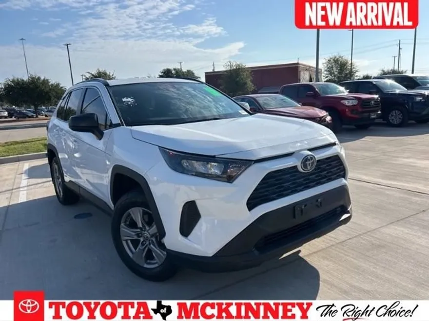 2022 Toyota RAV4 Hybrid LE photo 1