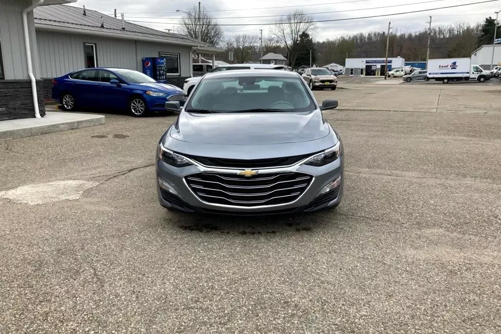 2023 Chevrolet Malibu LS photo 1