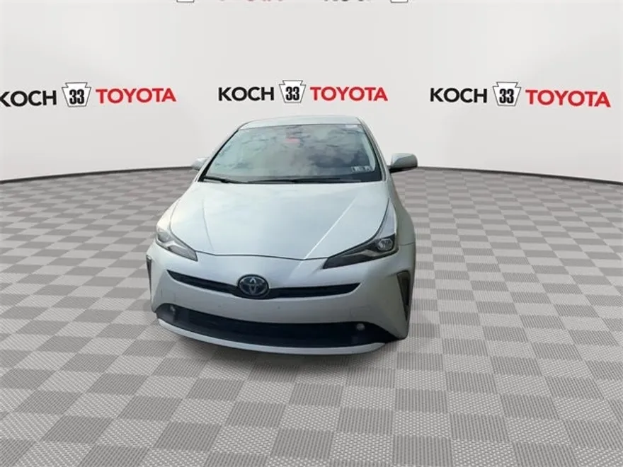 2022 Toyota Prius LE AWD-e photo 1