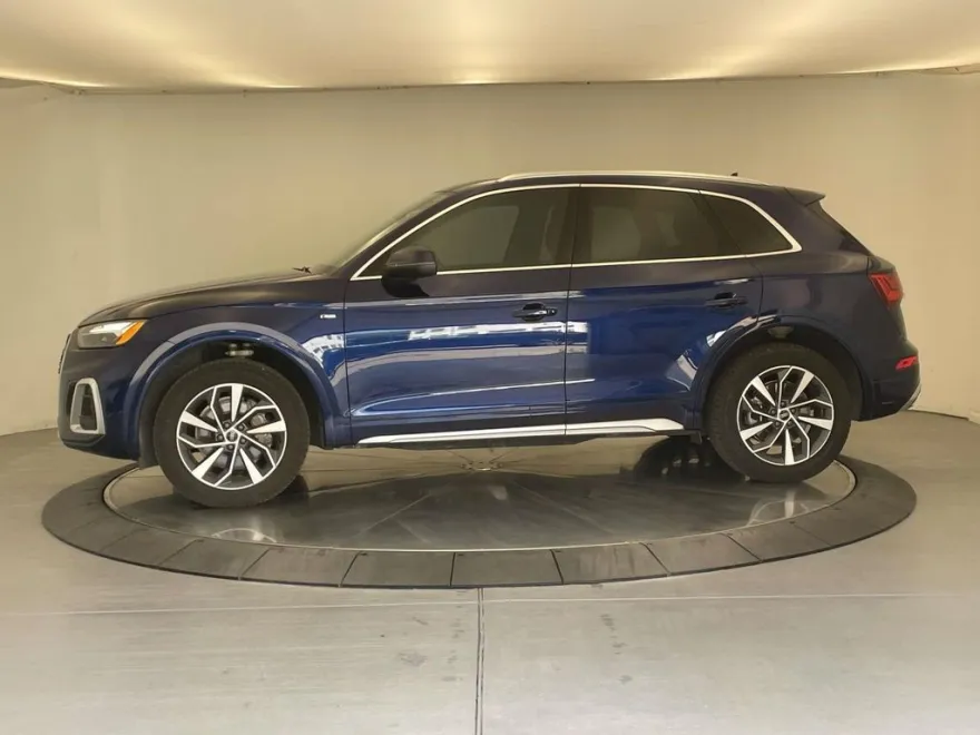 2022 Audi Q5 45 S line Premium photo 1