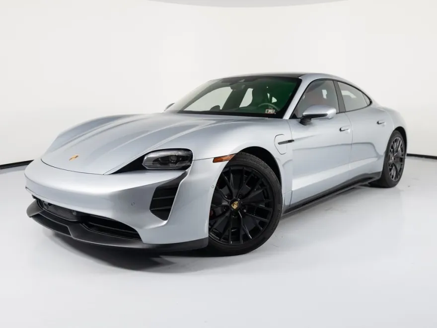 2022 Porsche Taycan GTS photo 1
