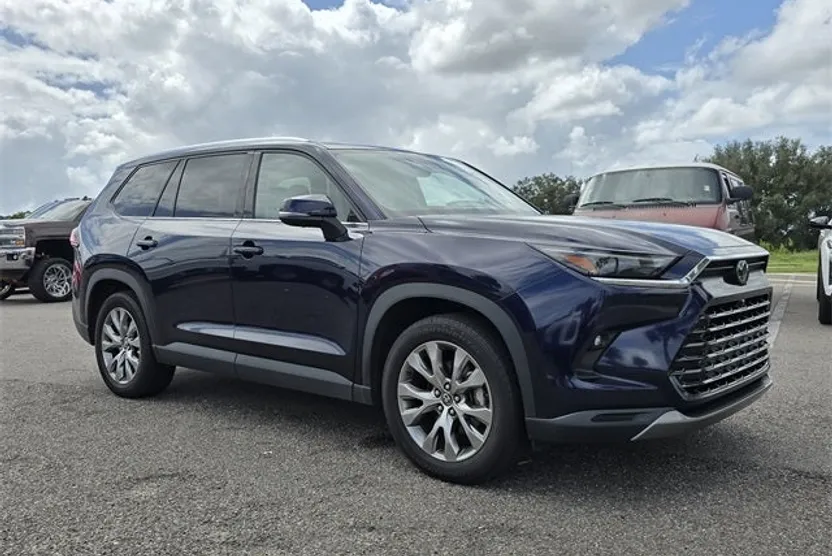 2024 Toyota RAV4 Hybrid Base photo 1
