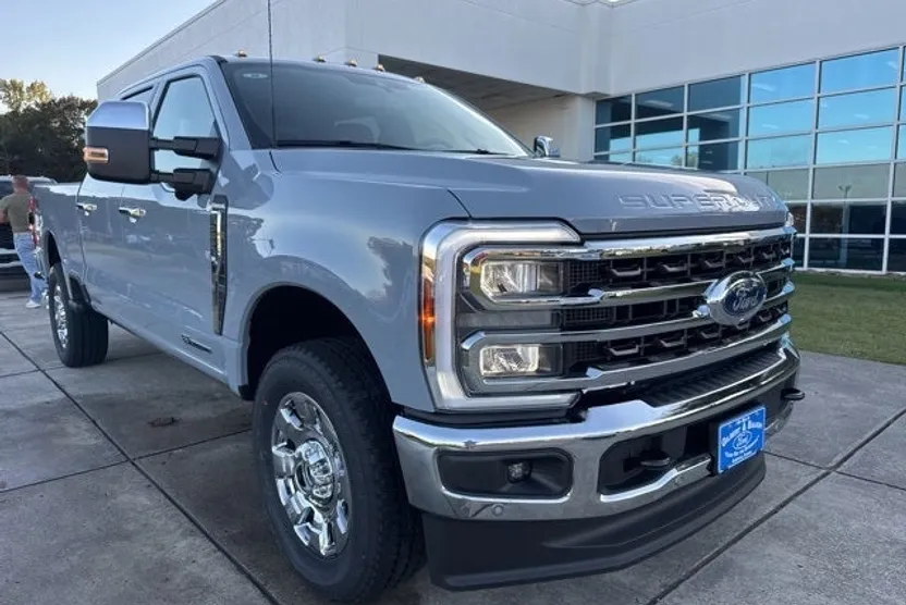 2026 Ford F-250 photo 1