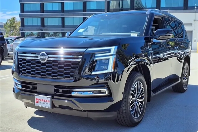 2026 Nissan Armada Platinum photo 1