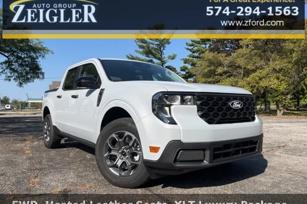 2025 Ford Maverick XLT photo 1