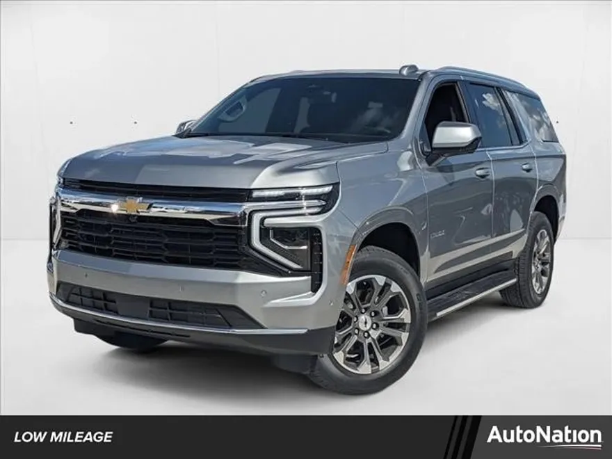 2025 Chevrolet Tahoe LS photo 1