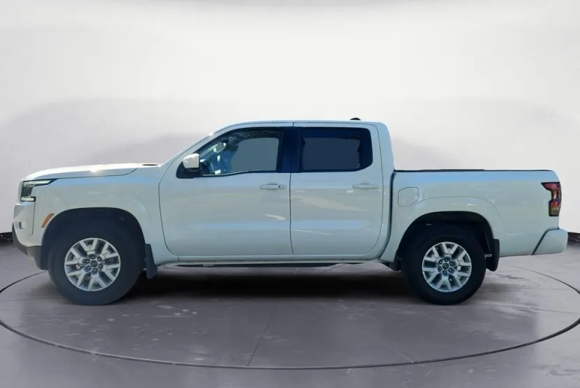 2023 Nissan Frontier SV photo 1
