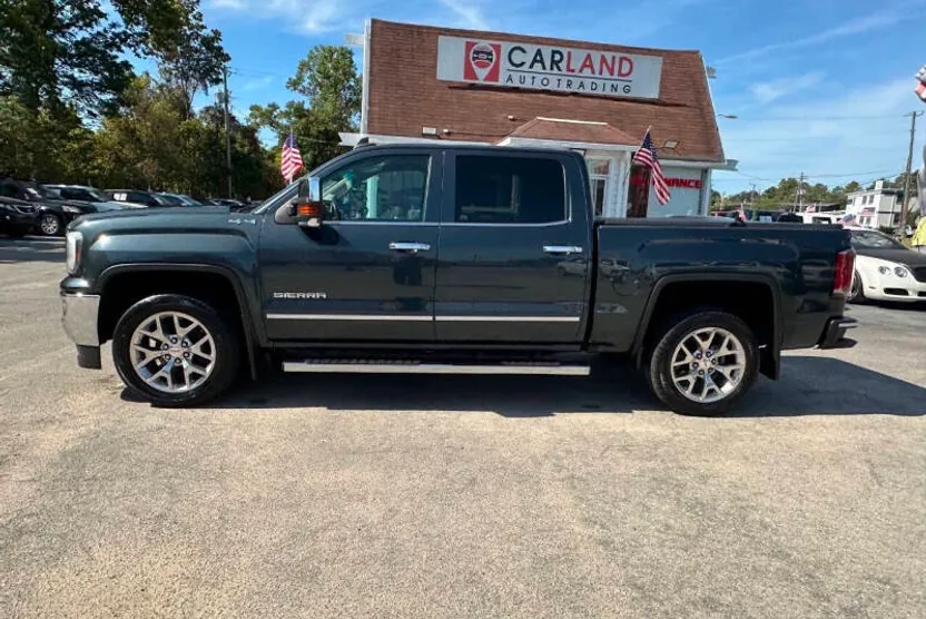 2017 Gmc Sierra 1500 SLT photo 1