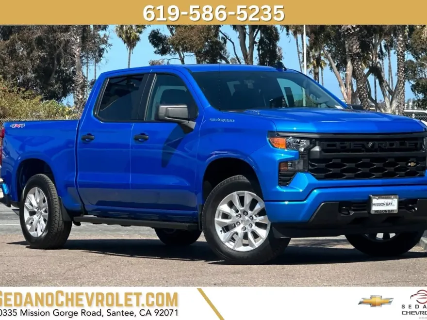 2025 Chevrolet Silverado 1500 Custom photo 1