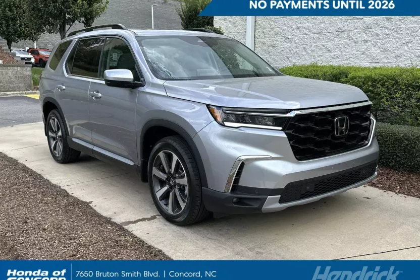 2025 Honda Pilot Touring photo 1