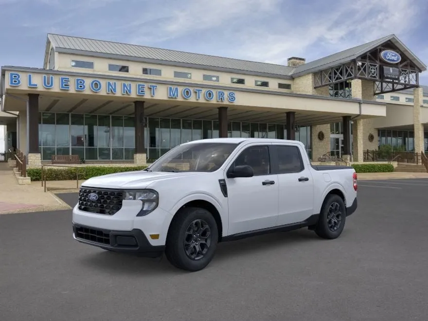 2025 Ford Maverick XLT photo 1