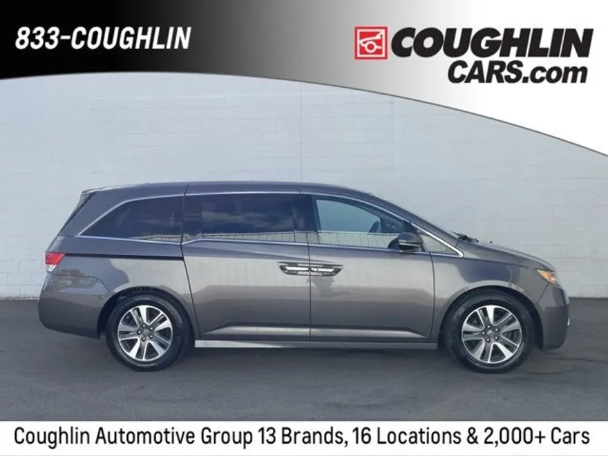 2017 Honda Odyssey Touring Elite photo 1
