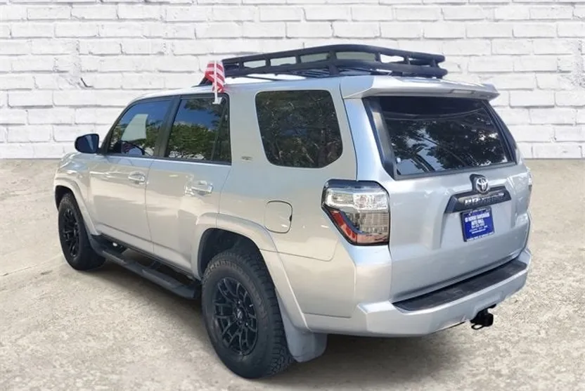 2018 Toyota 4Runner Limited SR5 Premium photo 1