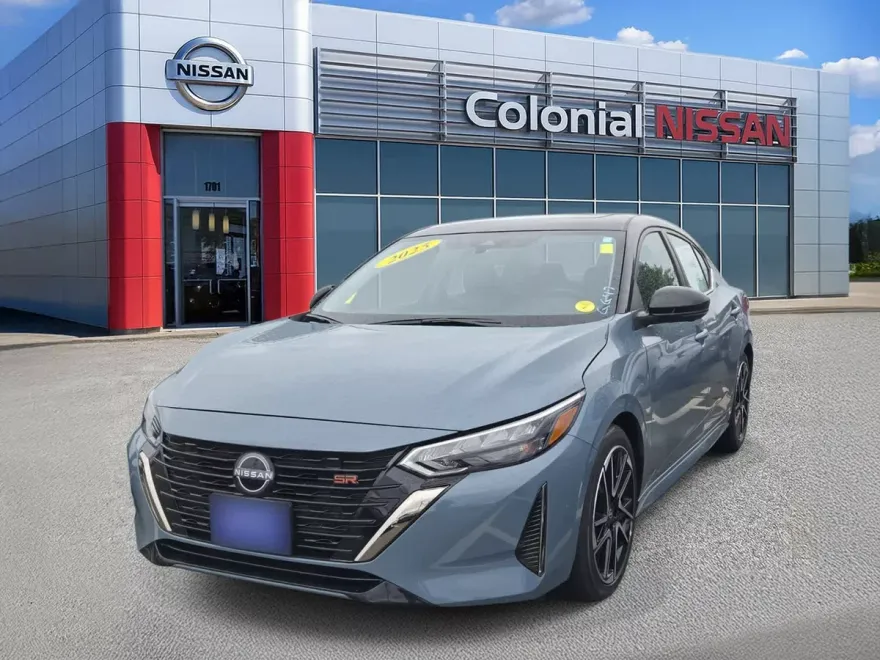2025 Nissan Sentra SR photo 1