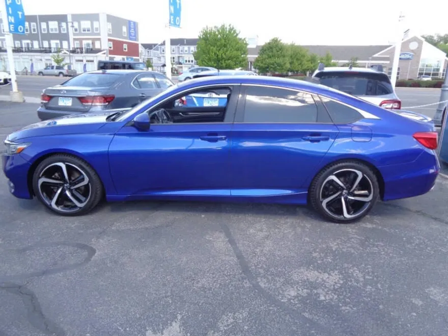 2018 Honda Accord Sport photo 1