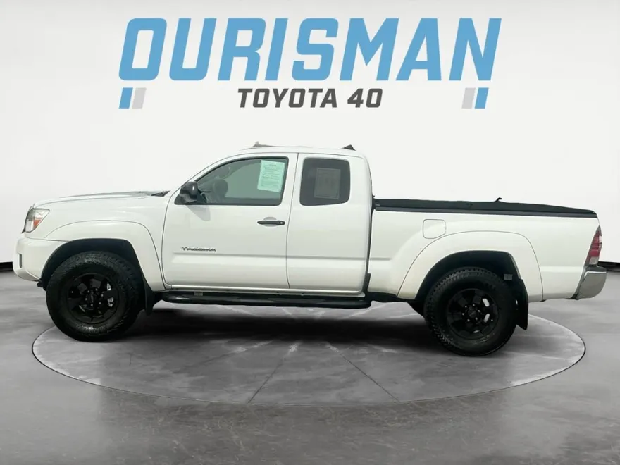 2014 Toyota Tacoma Base photo 1