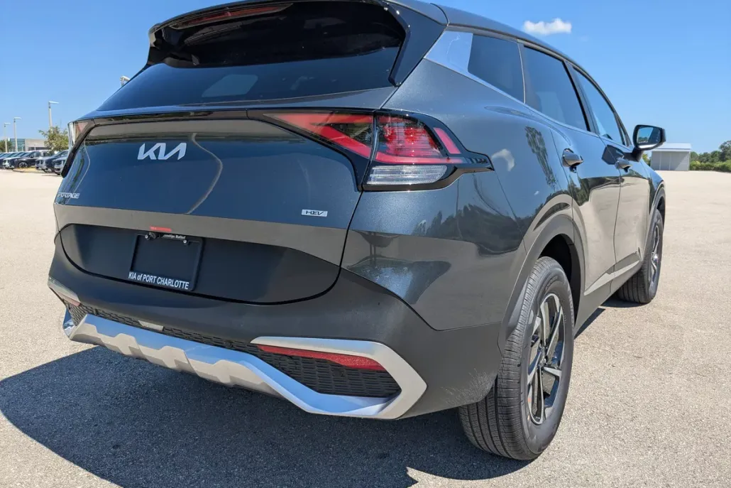 2025 Kia Sportage Hybrid LX photo 1