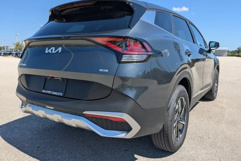 2025 Kia Sportage Hybrid LX photo 1