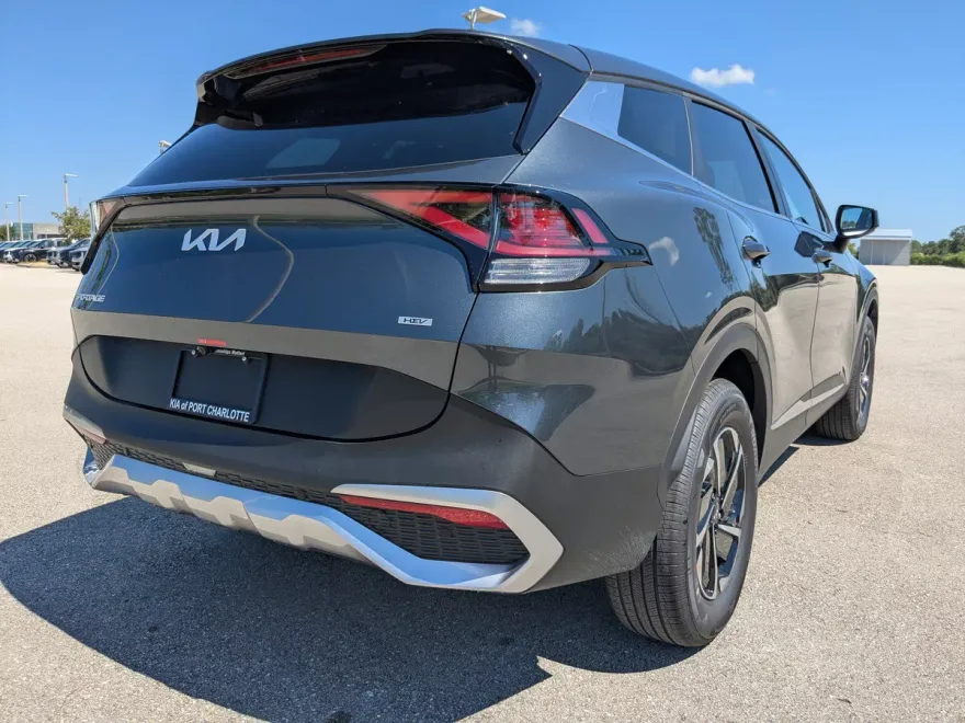 2025 Kia Sportage Hybrid LX photo 1